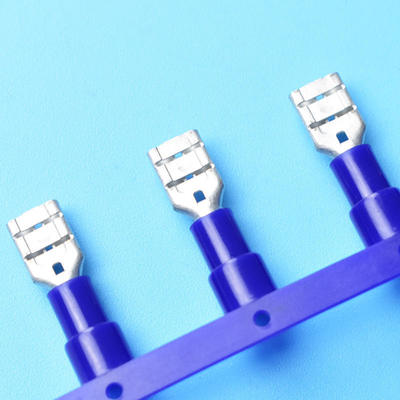 غلاف عایق نایلونی 6.3 میلیمتری اتصالات فیشی مادگی ترمینالهای چاقویی ترمینال کابل